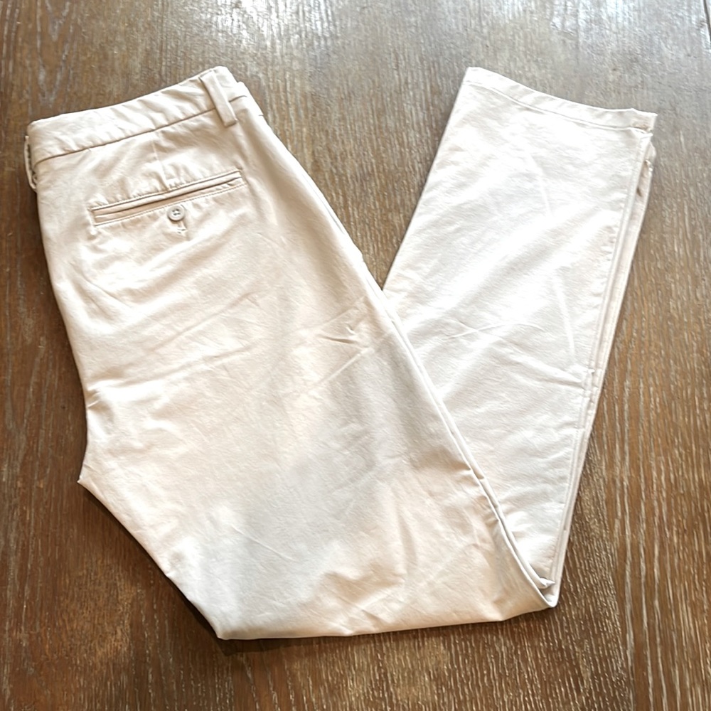 Vineyard Vine Khaki Pants